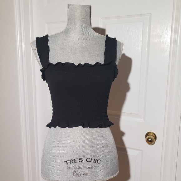 Reformation Tops - REFORMATION smocked crop top